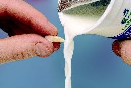 Tandletsel Tand spoelen met melk 2forteeth