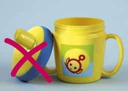 Zuigflescariës - Drinkbeker-met-kruis
