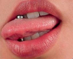 tongpiercing